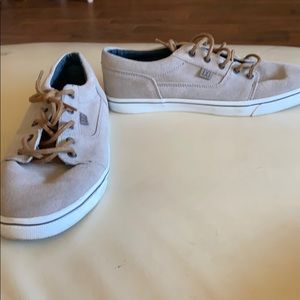 Dc US size 8W